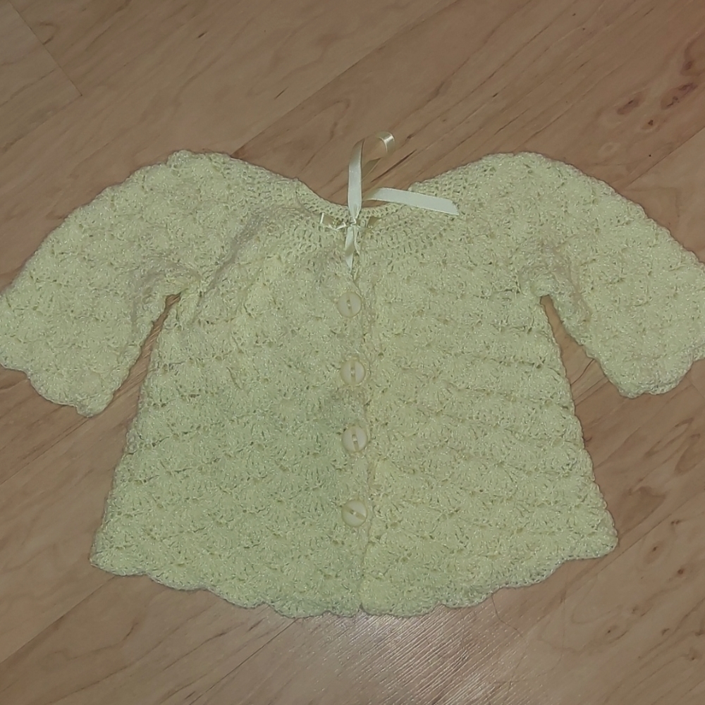 Vtg Handmade Yellow Sweater size 12-18 months
